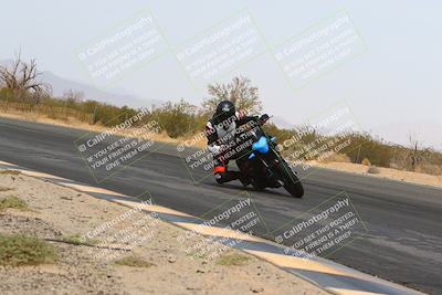 media/Apr-10-2022-SoCal Trackdays (Sun) [[f104b12566]]/Turn 3 Inside (1150am)/